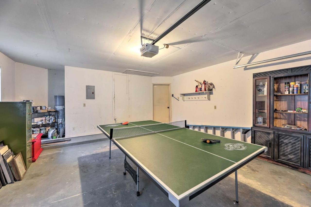 Вилла Gorgeous Austin Getaway With Fire Pit About 8 Mi To Dtwn Экстерьер фото
